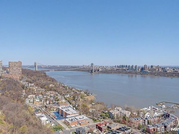 5 Horizon 2506, Unit 2506, FORT LEE, NJ 07024