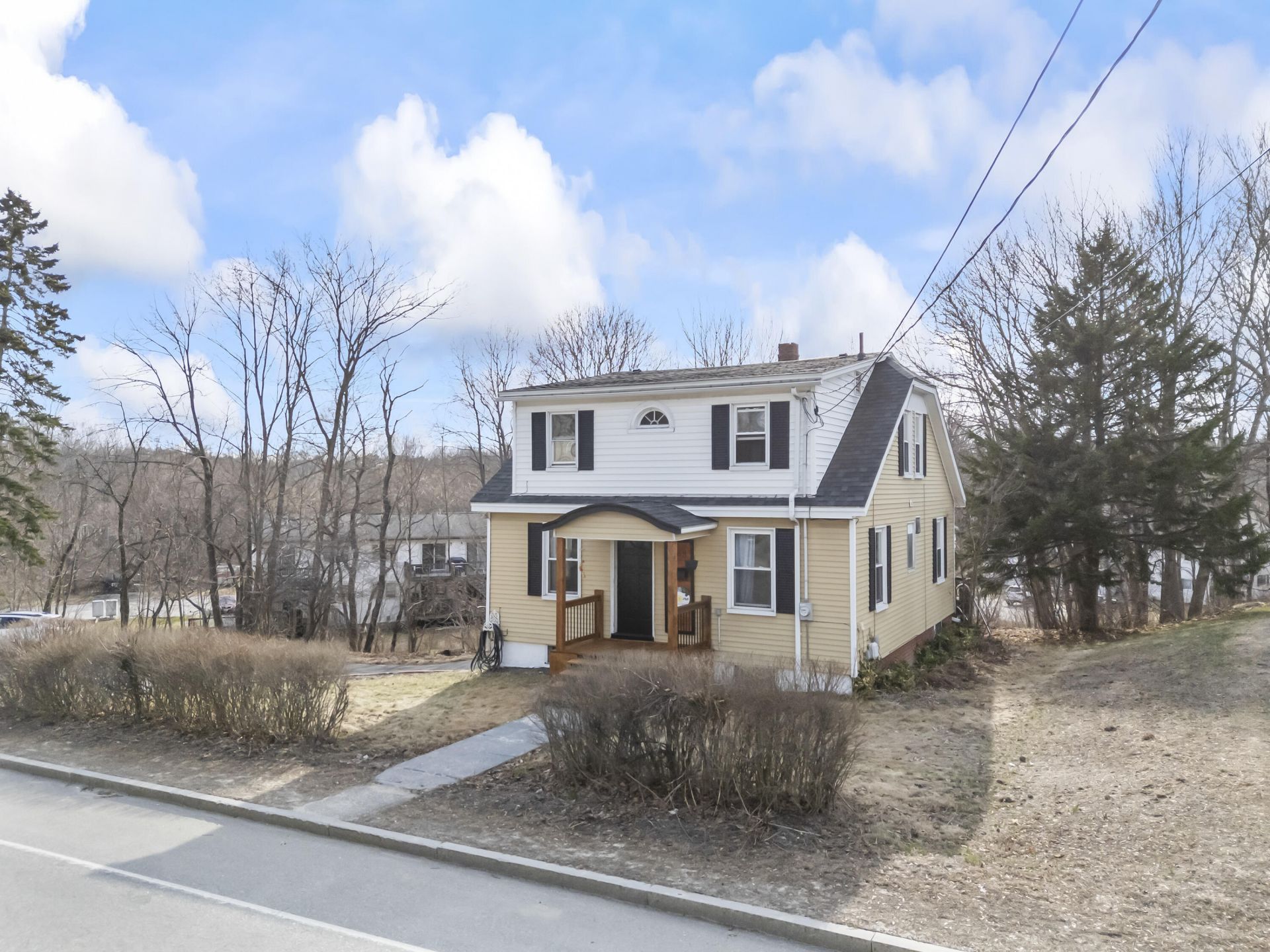 663 Lisbon Street, Lisbon, ME 04252 Main Photo