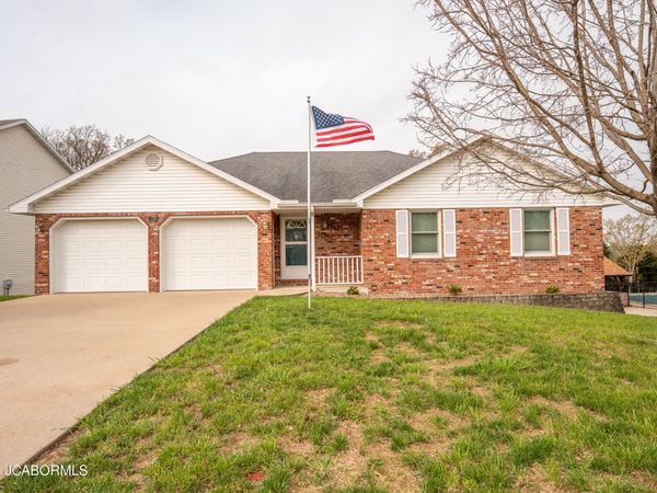 1622 INDEPENDENCE DRIVE, Jefferson City, MO 65109