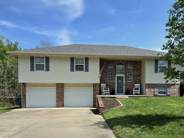 746 JAY OR DRIVE, Jefferson City, MO 65109