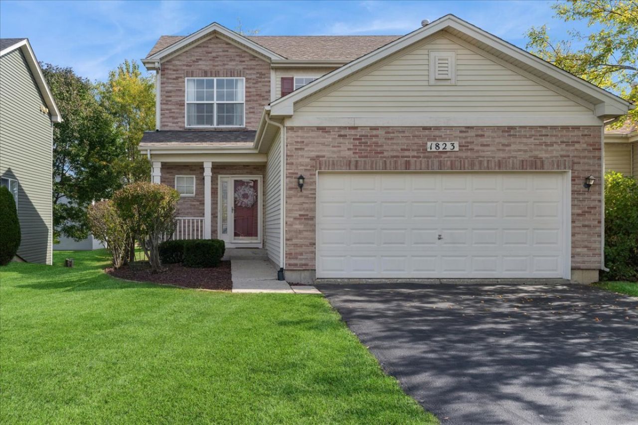 1823 S Fallbrook Drive , Round Lake, IL 60073