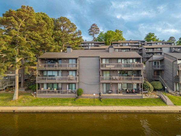 200 HAMILTON OAKS, Unit M-3, Hot Springs, AR 71913