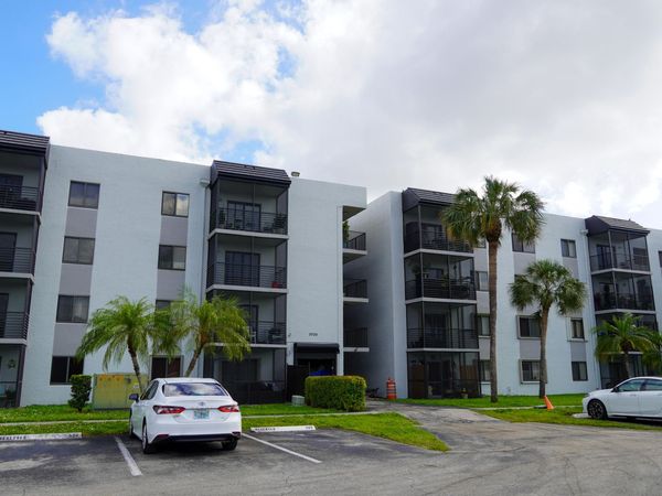 Sunrise, FL 33351