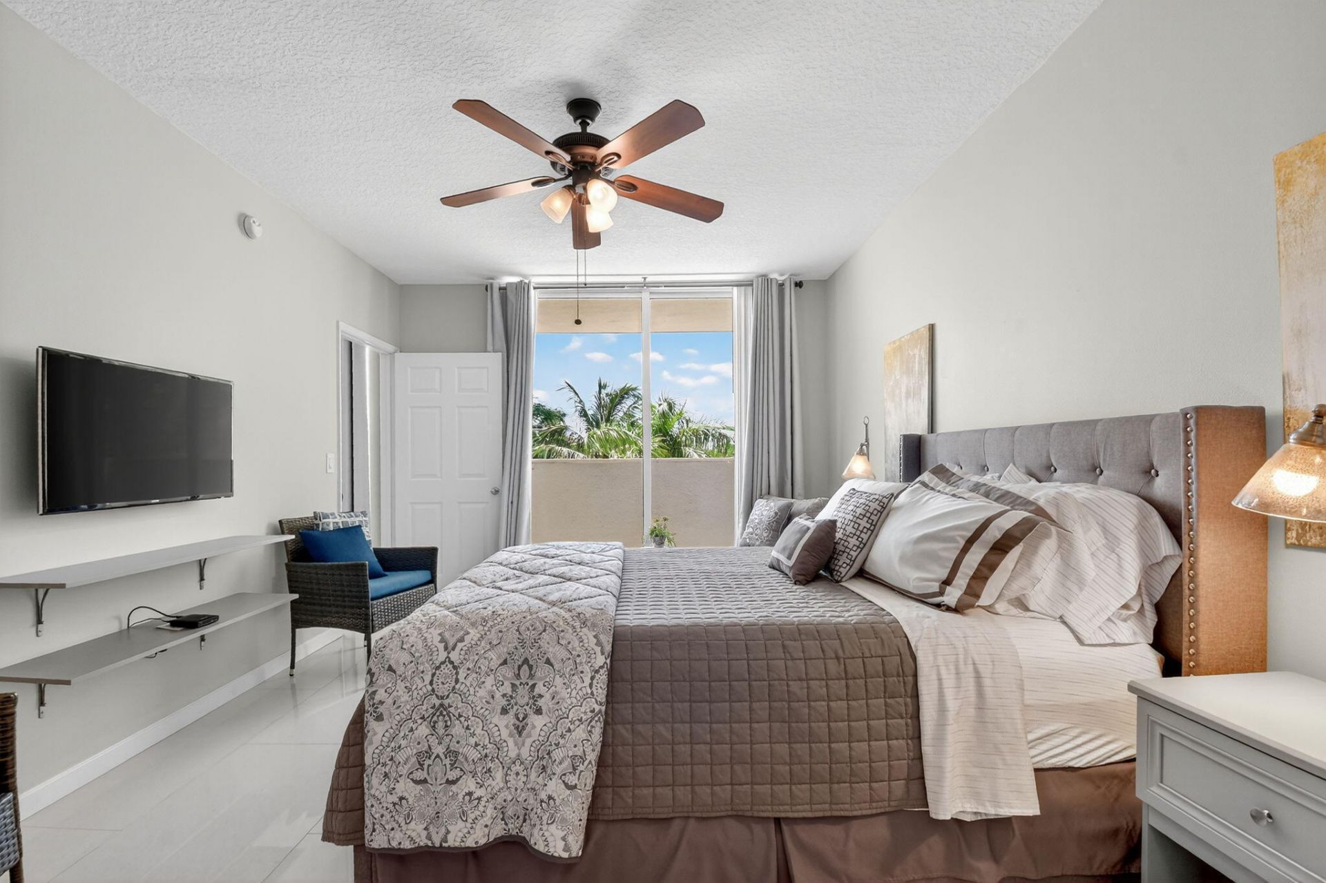 625 Casa Loma Boulevard, Unit 306, Boynton Beach, FL 33435 Photo