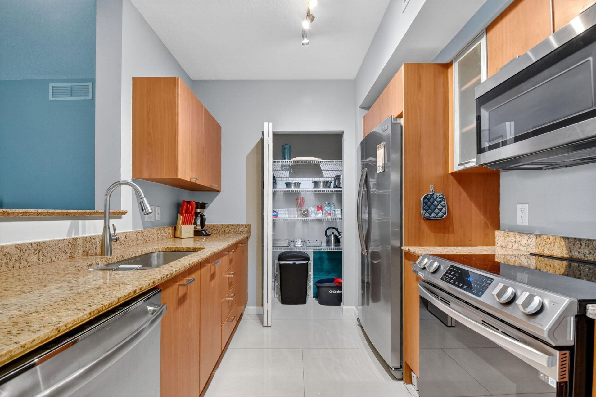 625 Casa Loma Boulevard, Unit 306, Boynton Beach, FL 33435 Photo