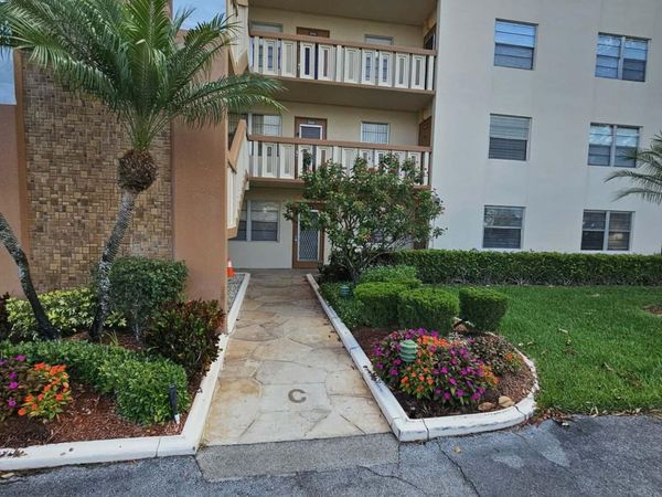 1039 Newcastle C, Boca Raton, FL 33434