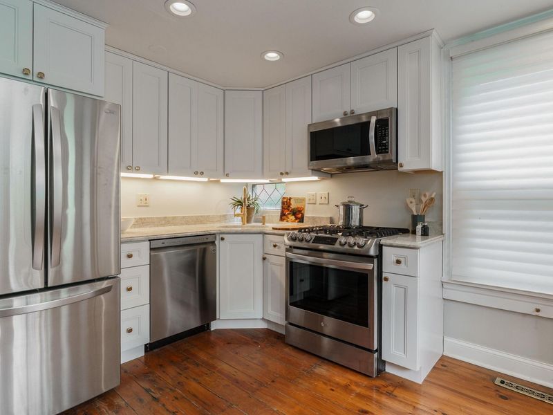 545 Cedar Alley , Columbus, OH 43206 Photo 8