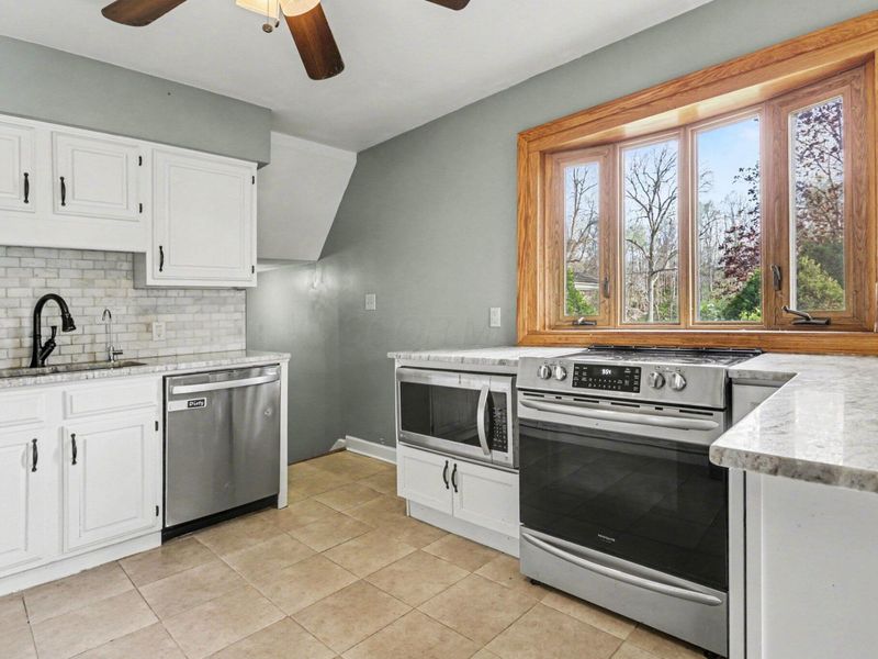 3055 Meadowbrook Drive NE, Lancaster, OH 43130 Photo 8