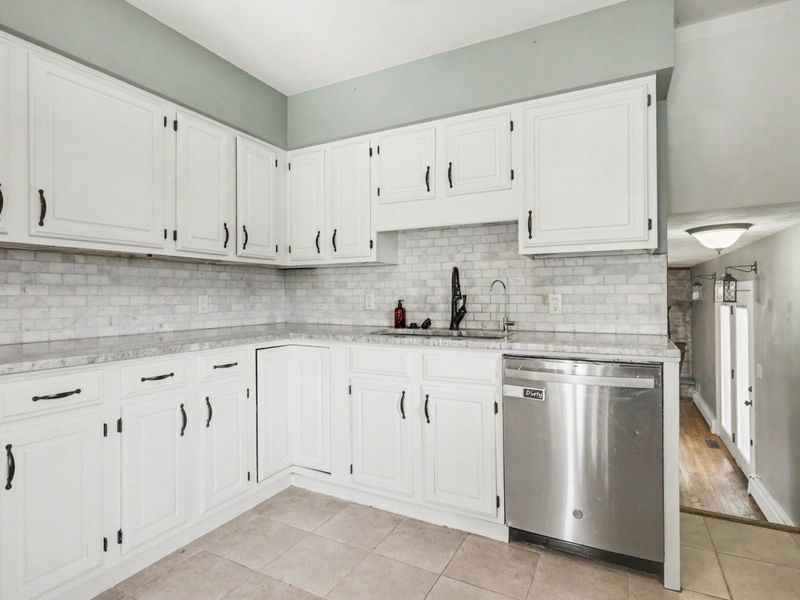 3055 Meadowbrook Drive NE, Lancaster, OH 43130 Photo 9