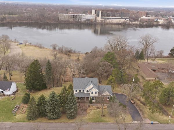 1403 Broadway Ave Avenue S, Sauk Rapids, MN 56379