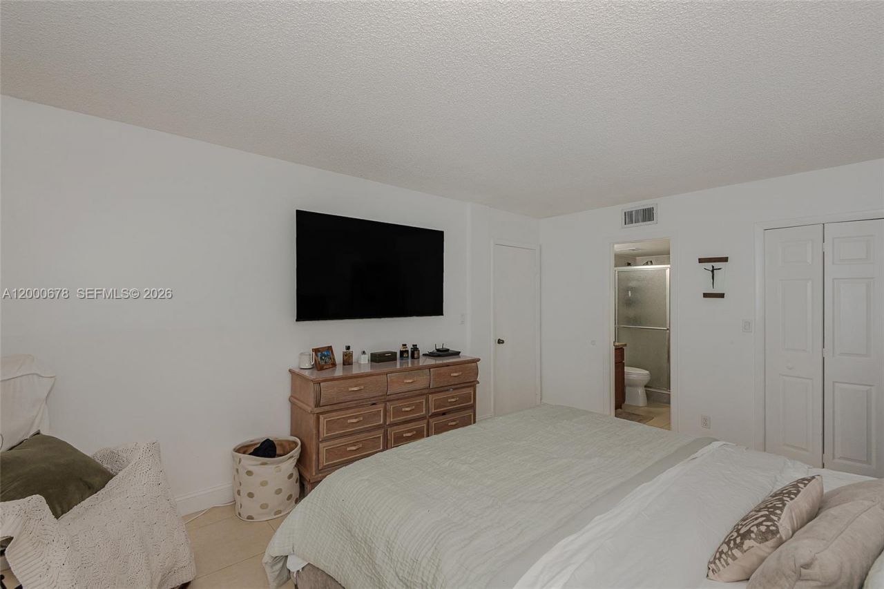159 Lakeview Dr, Unit 102, Weston, FL 33326 Photo