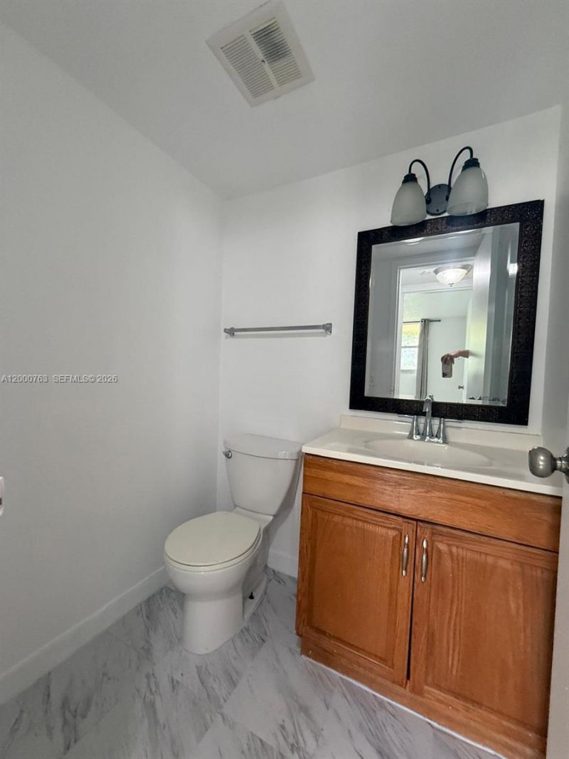 1805 Sans Souci Blvd, Unit 521, North Miami, FL 33181 Photo