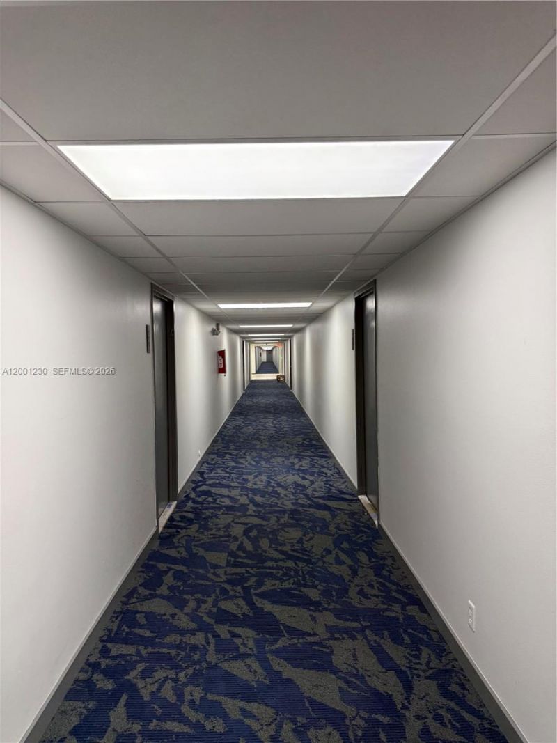 801 Three Islands Blvd, Unit 109, Hallandale Beach, FL 33009 Photo