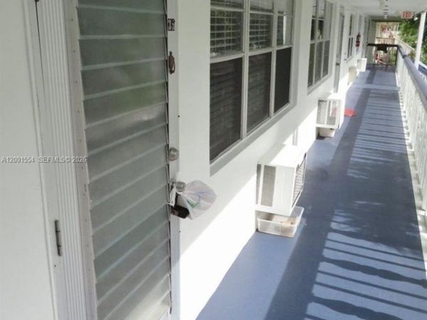 235 Northampton L, Unit 235, West Palm Beach, FL 33417