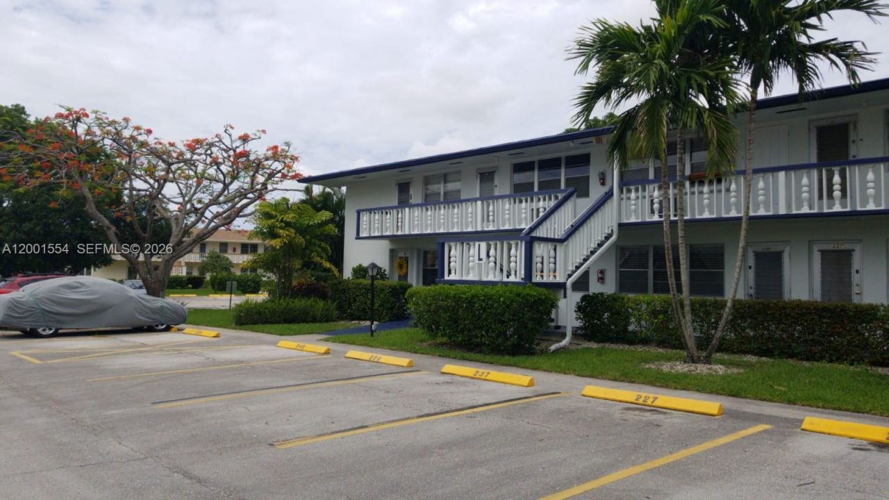 235 Northampton L, Unit 235, West Palm Beach, FL 33417 Photo