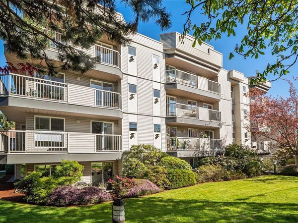 445 Cook St, Unit 401, Victoria, BC V8V 3Y2