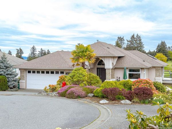 843 Country Club Dr, Cobble Hill, BC V0R 1L1