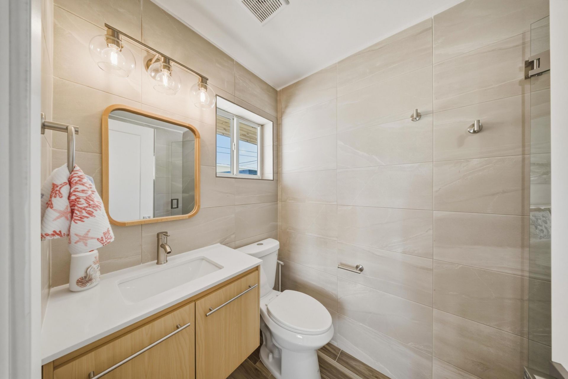 100 E 63rd Street Ocean, Marathon, FL 33050 Photo