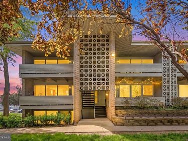 124 HAYCOCK ROAD, Unit C-2, FALLS CHURCH, VA 22046