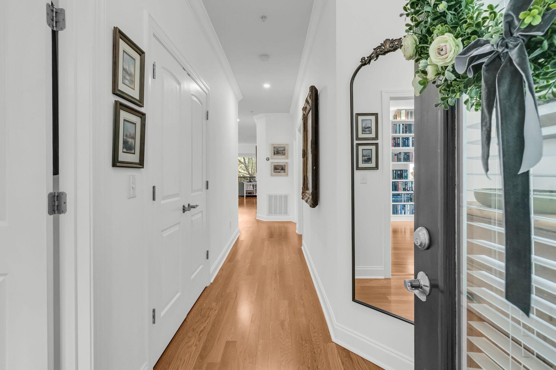 1479 Long Grove Drive Photo 6