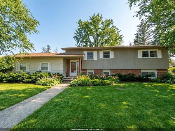 2455 KINGSTON PLACE, Oshkosh, WI 54904