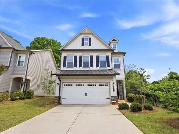 3327 Park Pointe Circle, Scottdale, GA 30079
