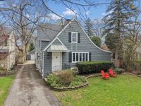 1831 Beverly Place, Highland Park, IL 60035 primary photo