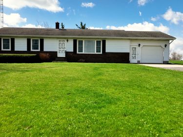 21184 20n Road, West Unity, OH 43570