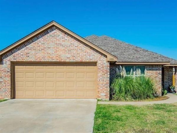 108 Halifax Circle, Palmer, TX 75152