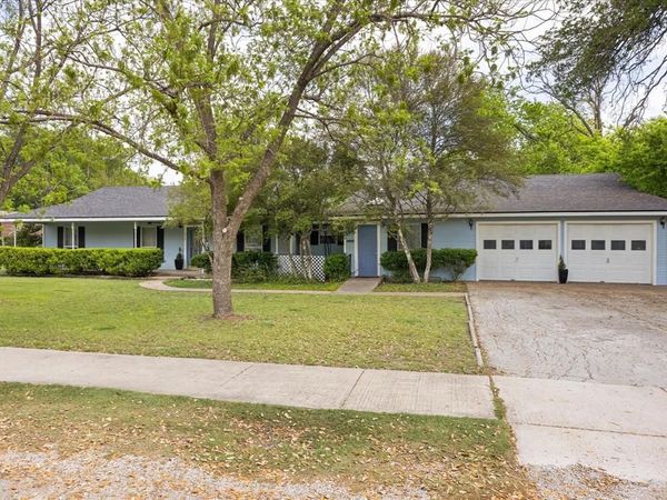 610 W First Street, Hico, TX 76457