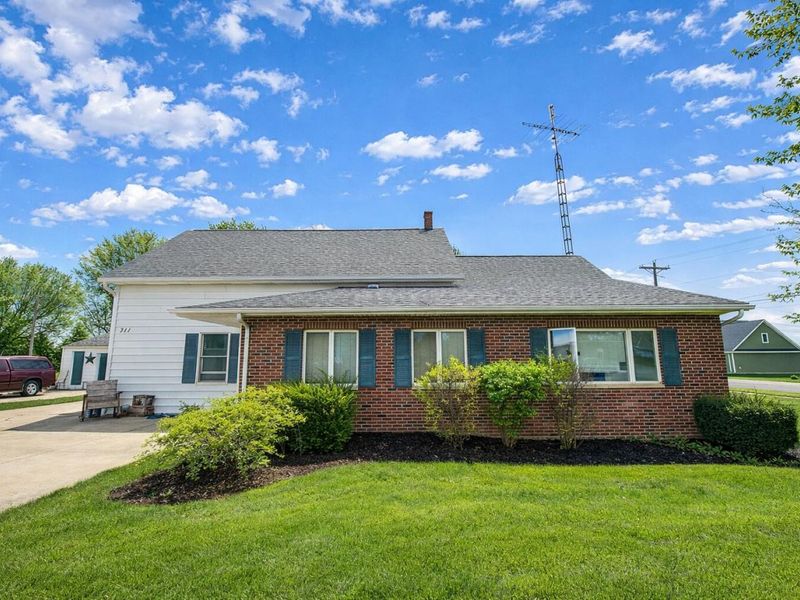 311 N Eastern Avenue, Saint Henry, OH 45883 Photo 1