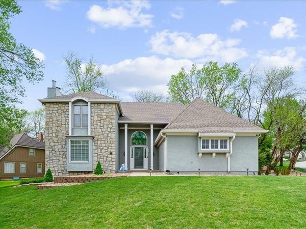 4300 W 125th Terrace, Leawood, KS 66209