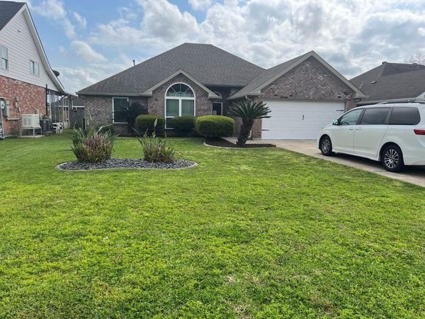 107 HIGHLAND Avenue, Belle Chasse, LA 70037