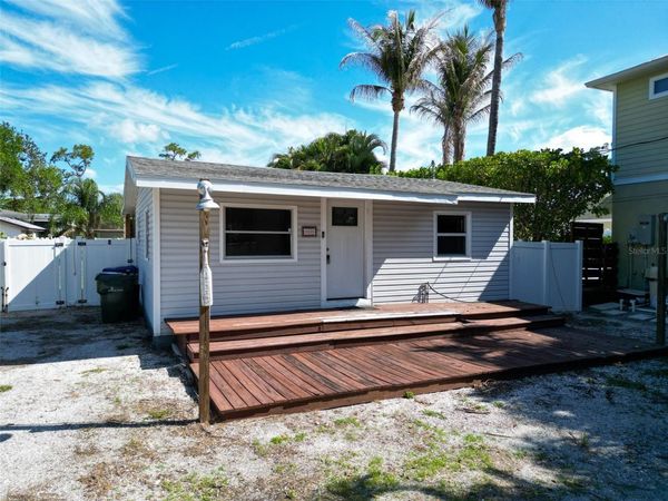 1885 VAMO WAY , SARASOTA, FL 34231