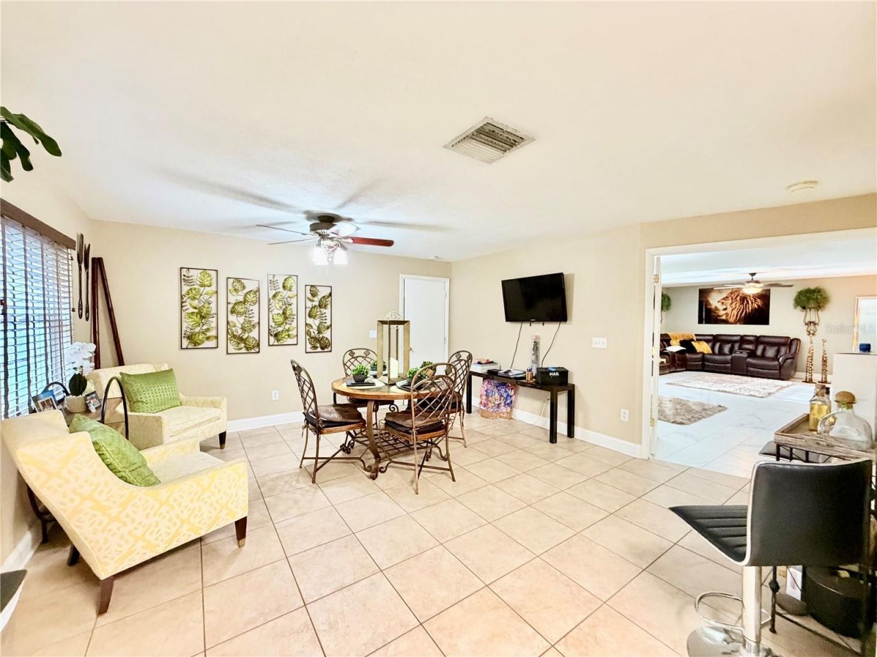 1880 Oak Forest Drive E, Clearwater, FL 33759 Photo