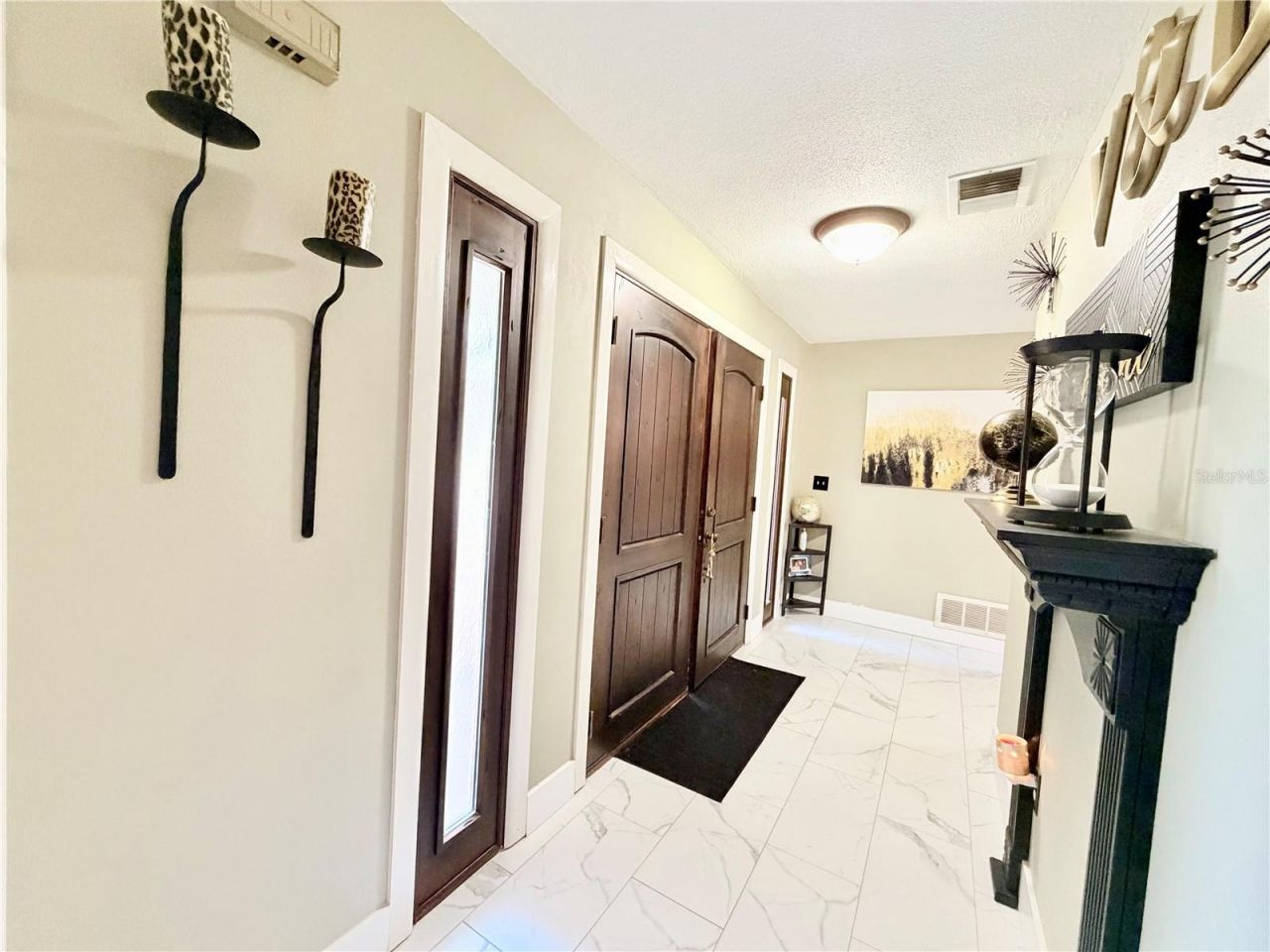 1880 Oak Forest Drive E, Clearwater, FL 33759 Photo