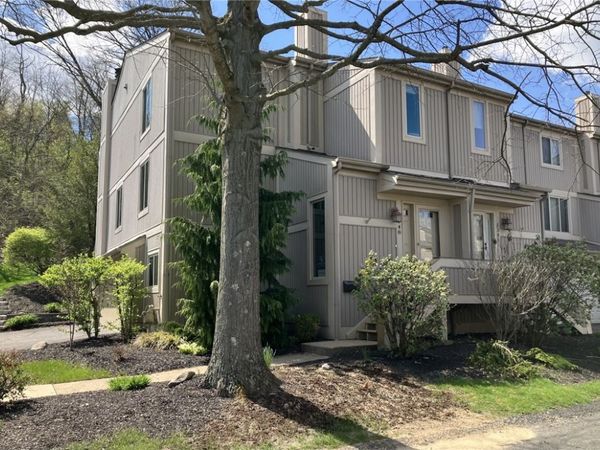 1548 Pineview Drive, Pittsburgh, PA 15241