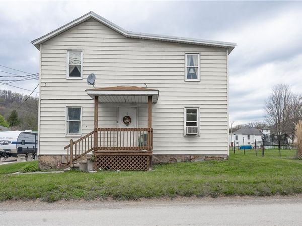 185 Front St, Robinson, PA 15949