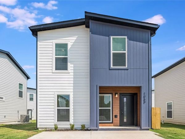 560 Discovery Avenue, Bentonville, AR 72712