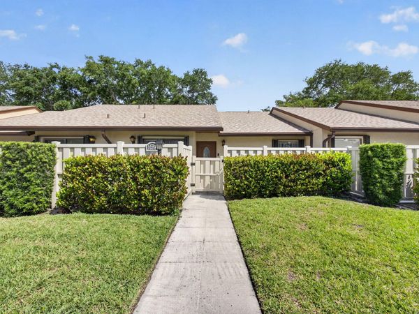 1025 Green Pine Boulevard, Unit F, West Palm Beach, FL 33409