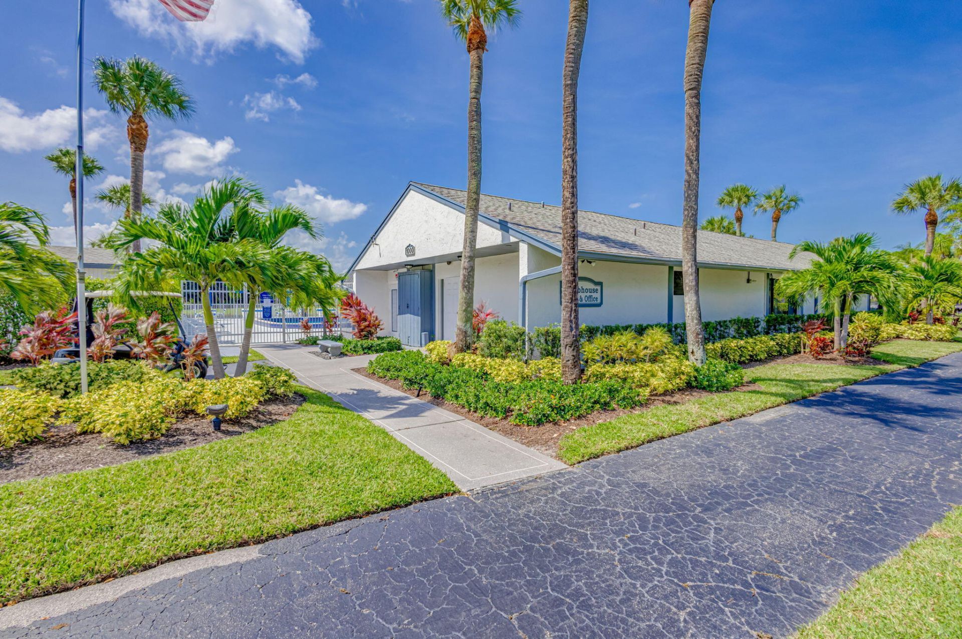 1025 Green Pine Boulevard, Unit F, West Palm Beach, FL 33409 Photo