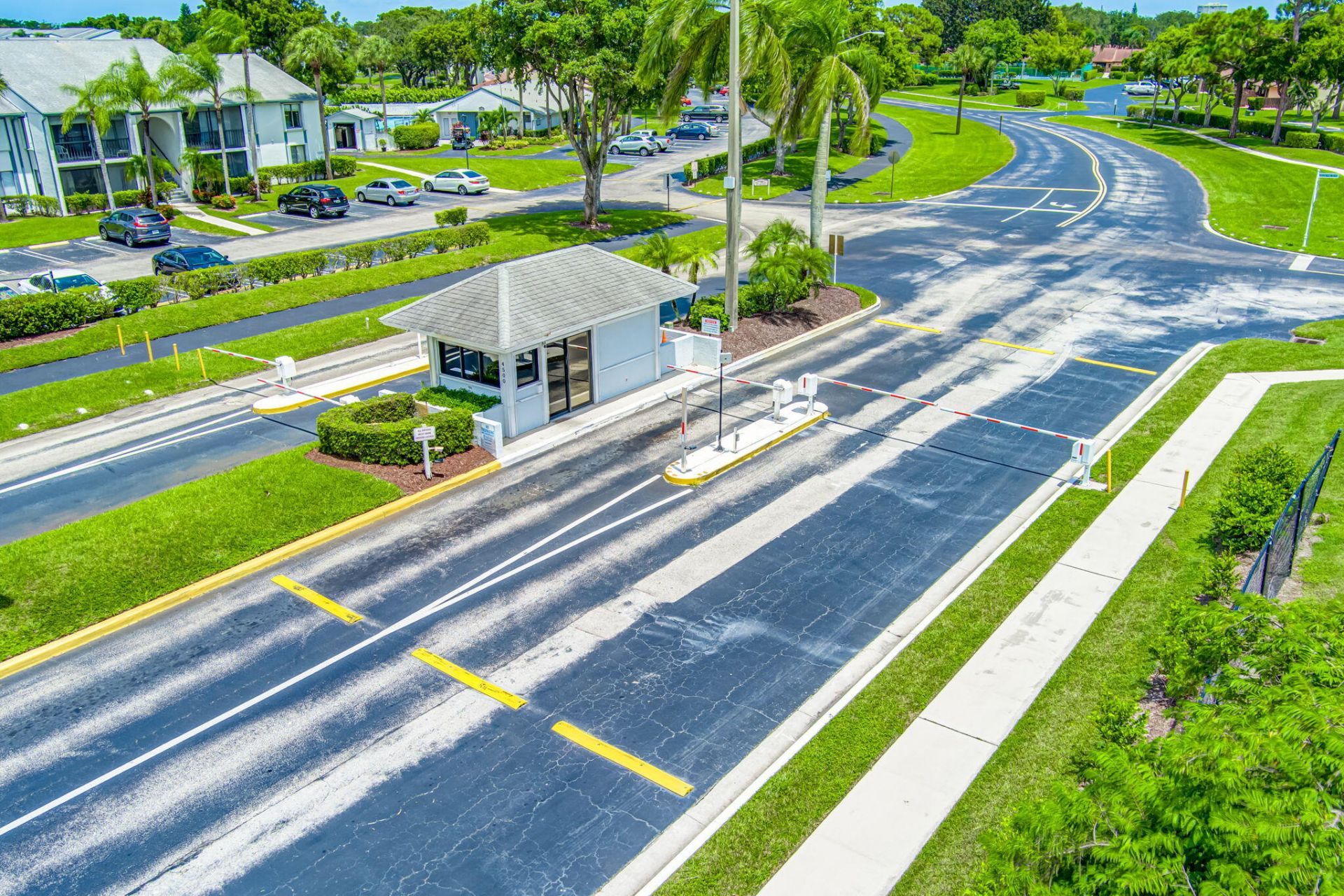 1025 Green Pine Boulevard, Unit F, West Palm Beach, FL 33409 Photo