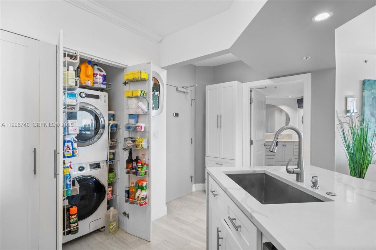 347 N New River Dr E, Unit 1403, Fort Lauderdale, FL 33301 Photo