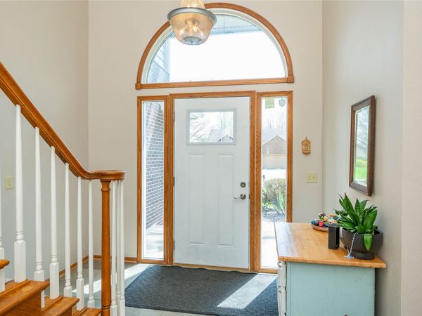 6140 Brandywine Drive, Johnston, IA 50131