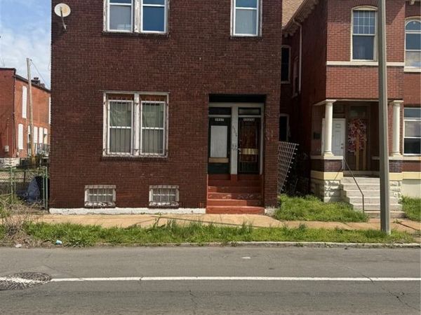 2927 Natural Bridge Avenue , St Louis, MO 63107