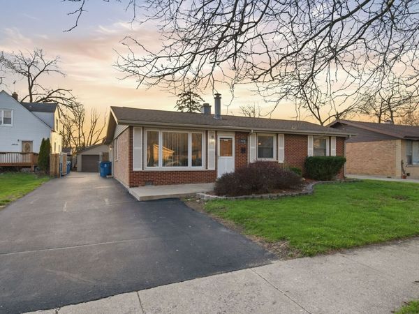 14426 Springfield Avenue , Midlothian, IL 60445