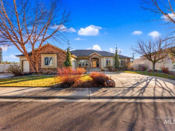 2021 W Sagwon Dr, Kuna, ID 83634