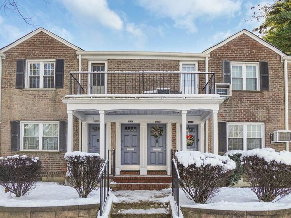 224-08 Horace Harding , Unit Lower, Oakland Gardens, NY 11364