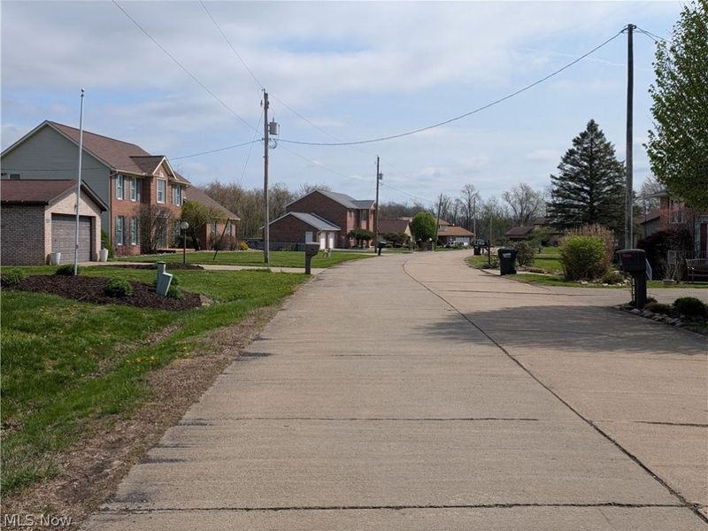 Skyview, Wintersville, OH 43953 Photo 4