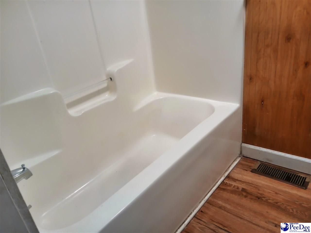 162 Seaboard Street Photo 17